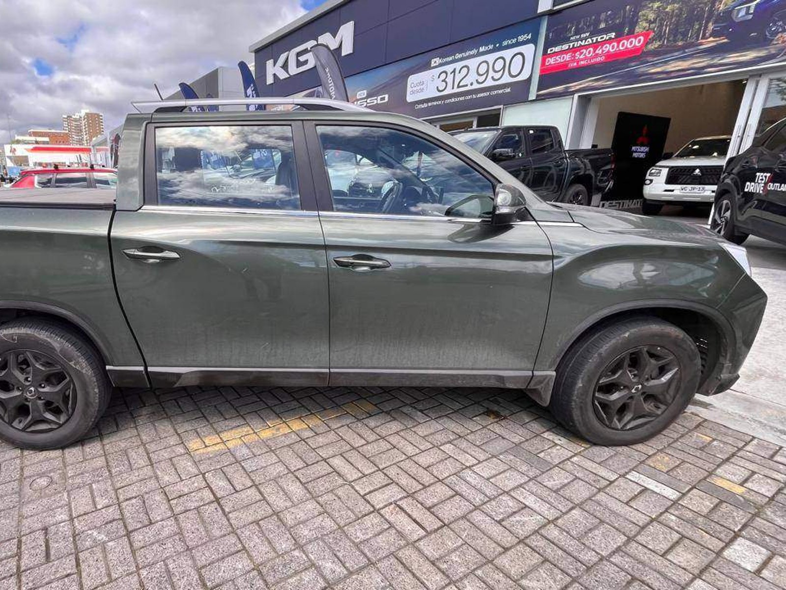 SsangYong Musso 2.2 Td Grand Limited Diesel 4wd Nueva Radio At6 4p 2025 - Foto 3 de 5
