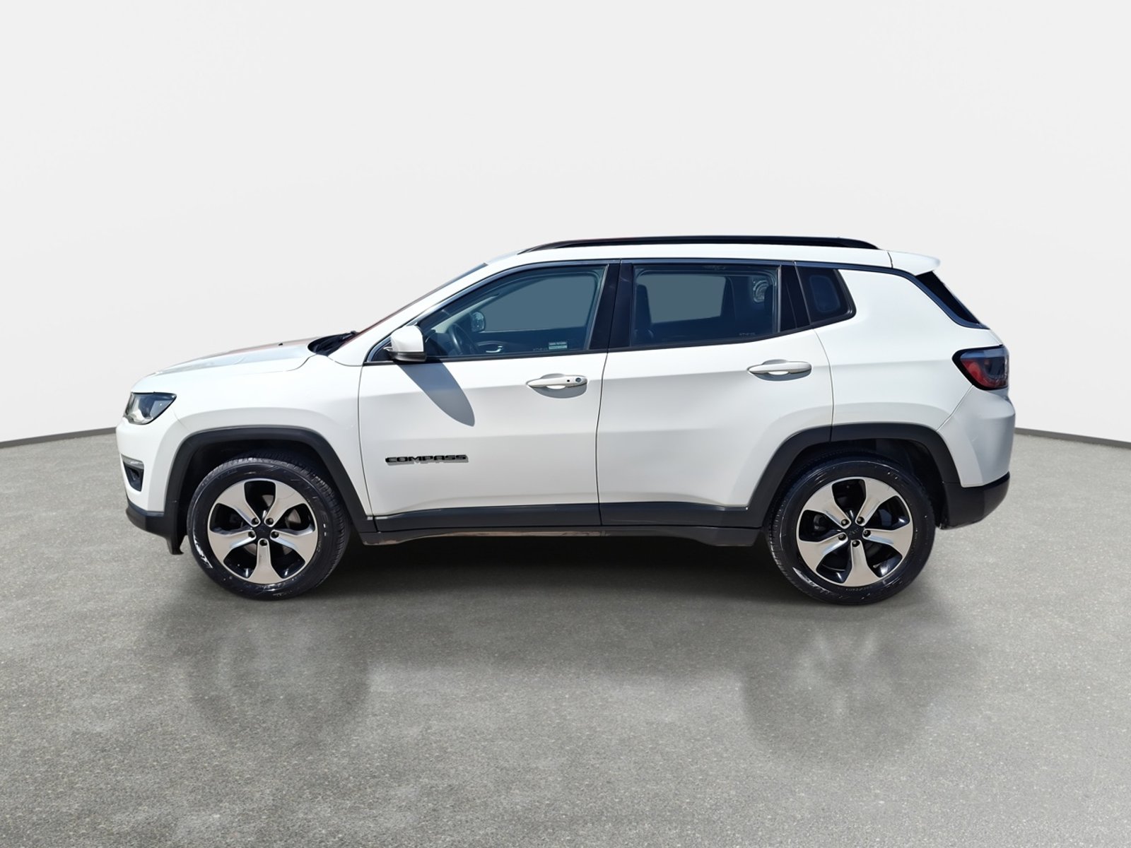 Jeep Compass 2.4 Longitude 4x2 Radio 8.4 9at 5p 2019 - Foto 4 de 8