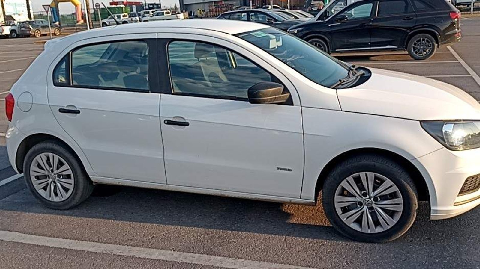 Volkswagen Gol 1.6 Trendline 4x2 Hb Mt 5p 2022 - Imagen 3 de 5