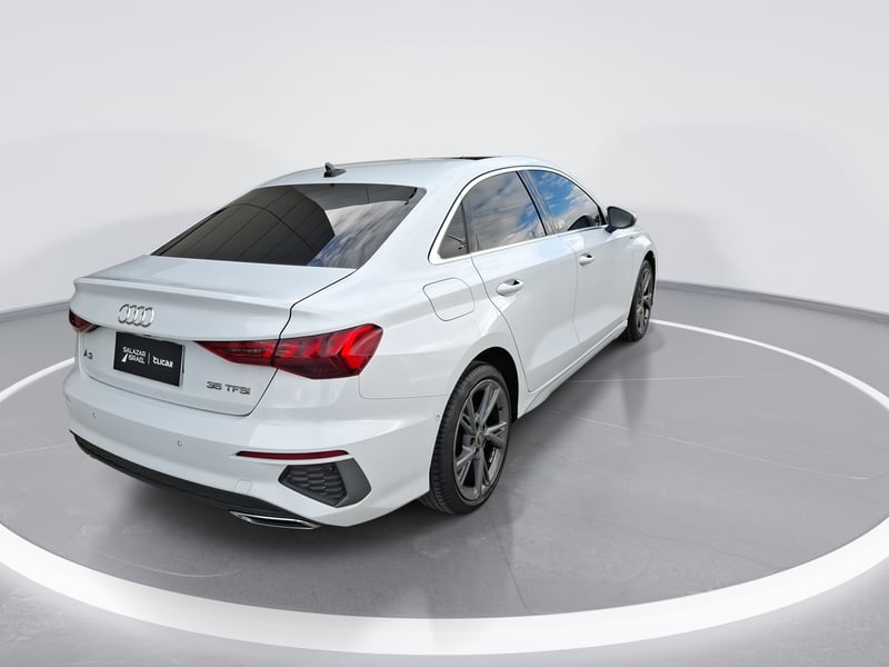 Audi A3 1.4 Tfsi 35 Sport 4x2 Sdn At 4p 2024 - Imagen 7 de 8