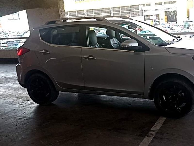 JAC Js2 1.5 Comfort 4x2 Smart Mt 5p 2022 - Imagen 3 de 5