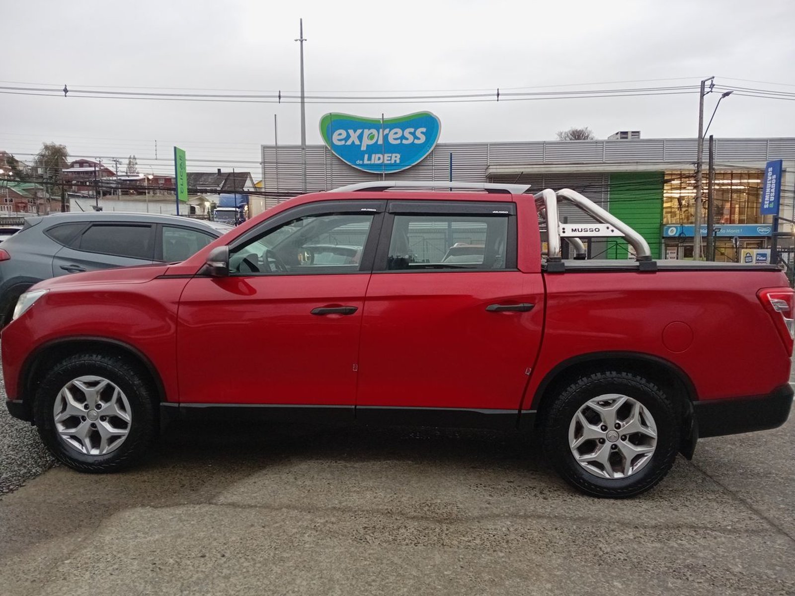 SsangYong Musso 2.2 Grand Limited Td Diesel 4wd At6 4p 2022 - Foto 4 de 8