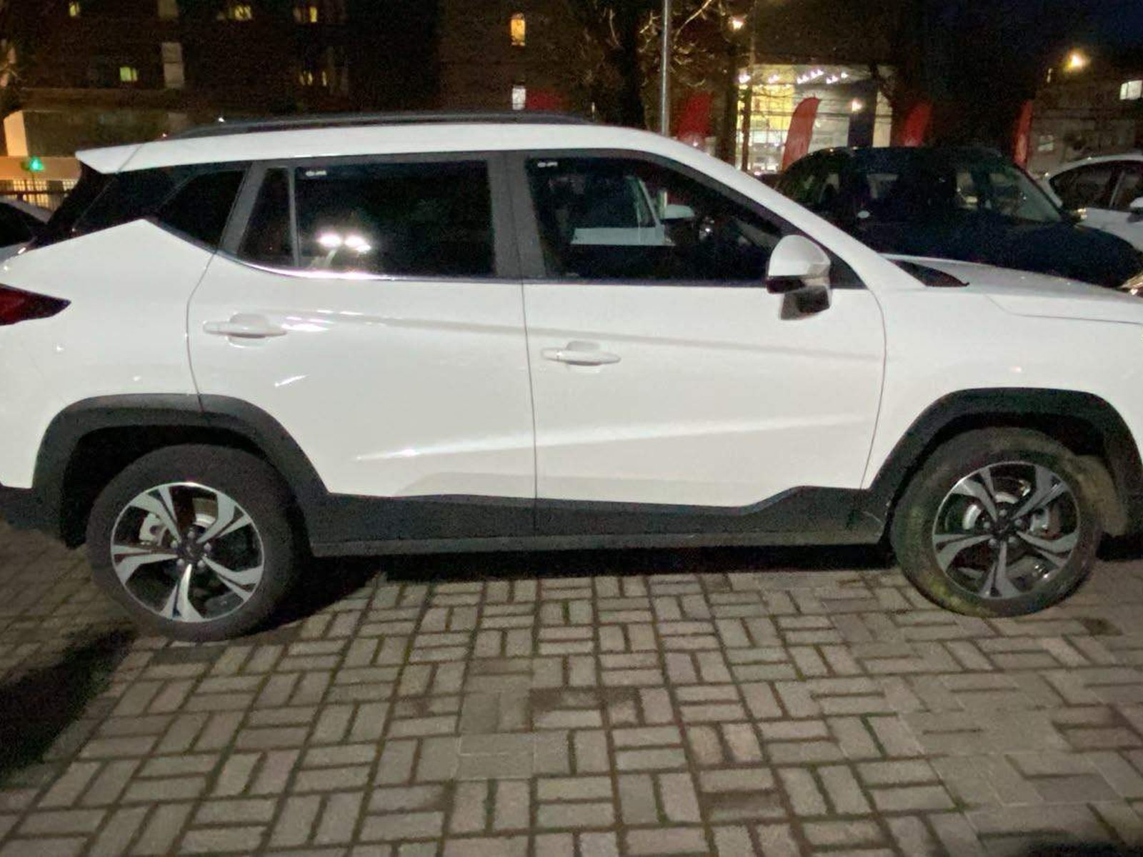 JAC Js4 1.5 Luxury 4x2 Mt 5p 2025 - Foto 2 de 4