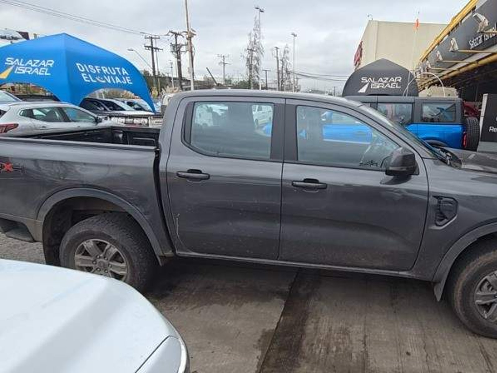 Ford Ranger 2.0 Xls Diesel 4x4 Dob. Cab. Mt 4p 2025 - Foto 3 de 5