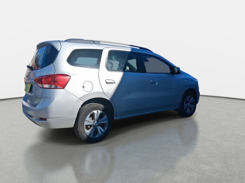 Chevrolet Spin 1.8 Premier 4x2 Mt 5p 2022 - Imagen 7 de 8