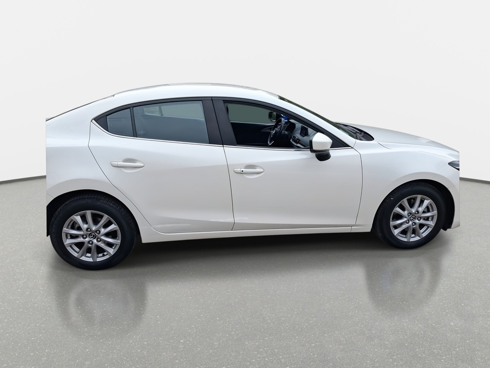 Mazda 3 2.0 V 4x2 Sedan 6mt 4p 2019 - Imagen 8 de 8