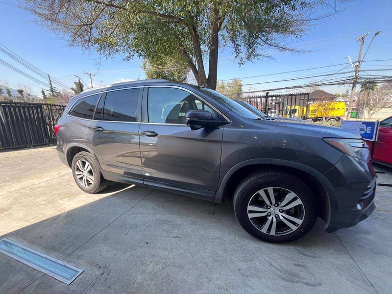 Honda Pilot 3.5 Touring 4x4 At 5p 2018 - Imagen 3 de 5