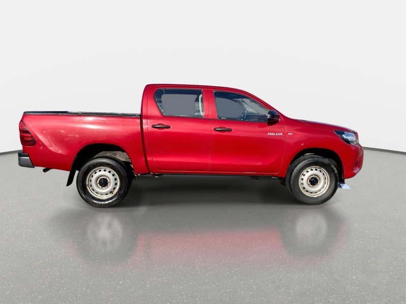 Toyota Hilux 2.4 Dx Diesel 4x2 Dob. Cab. Mt 4p 2023 - Imagen 8 de 8