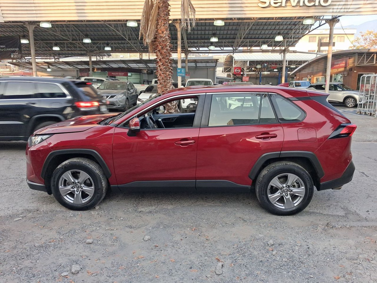 Toyota Rav 4 2.0 Le 4x2 Cvt At 5p 2024 - Foto 4 de 8