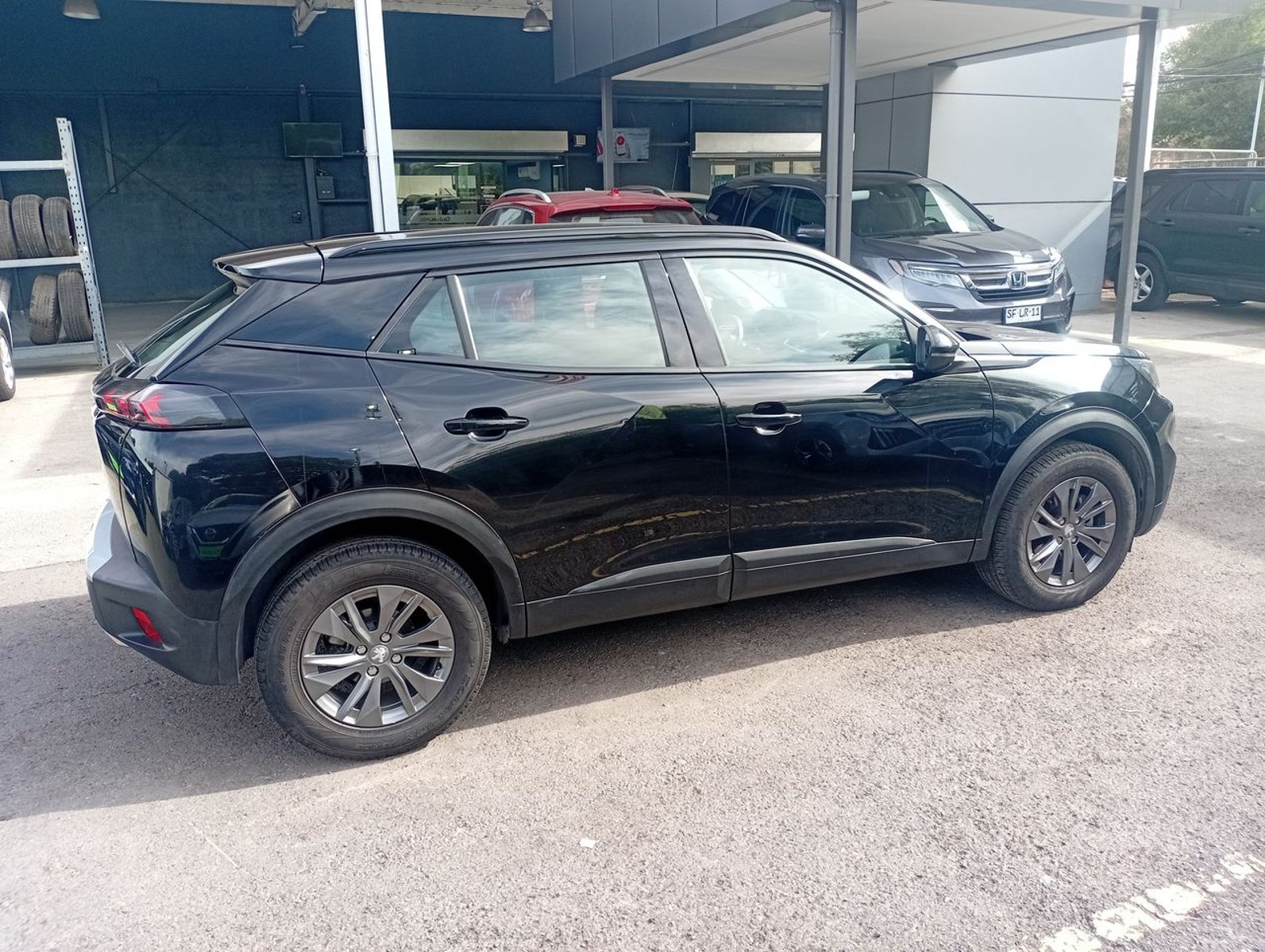 Peugeot 2008 1.2 Active Puretech 130 Mt 5p 2021 - Imagen 7 de 8