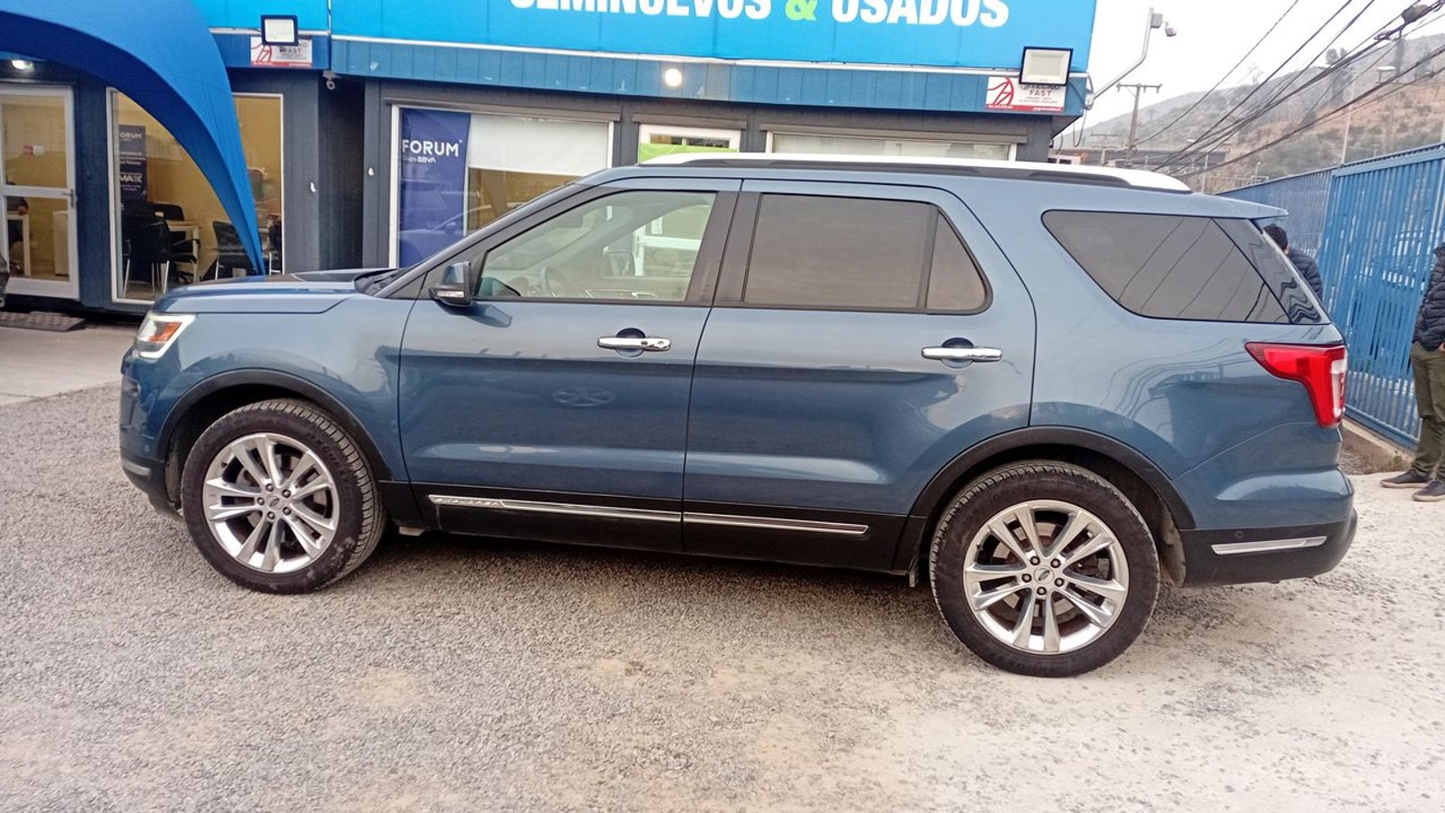 Ford Explorer 2.3 Ecoboost Limited 4x4 At 5p 2020 - Imagen 4 de 8