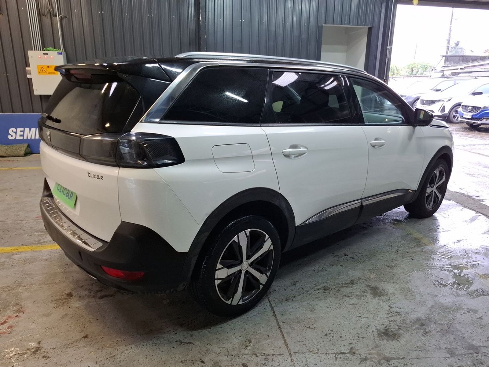 Peugeot 5008 1.5 Allure Pack Bluehdi 4x2 130 Eat8 5p 2022 - Imagen 7 de 8