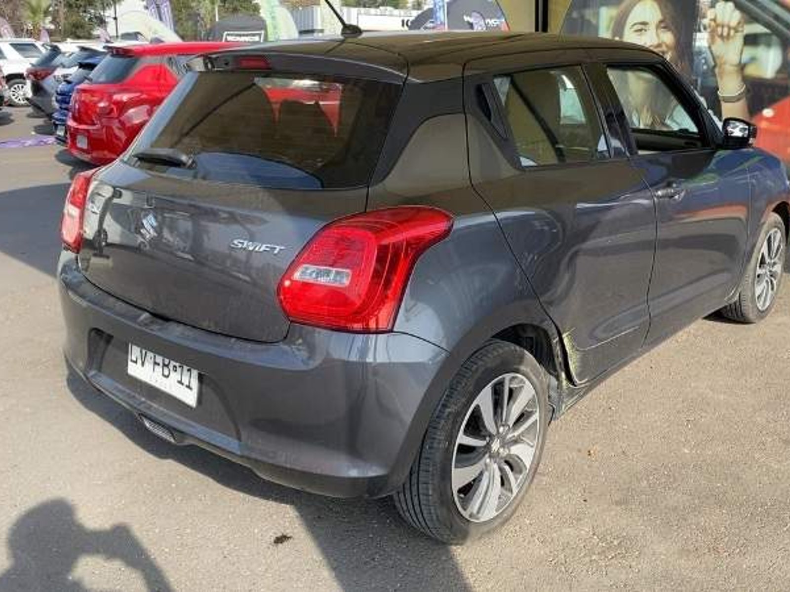 Suzuki Swift 1.2 Glx 4x2 Hb Ac Mt 5p 2020 - Foto 4 de 5