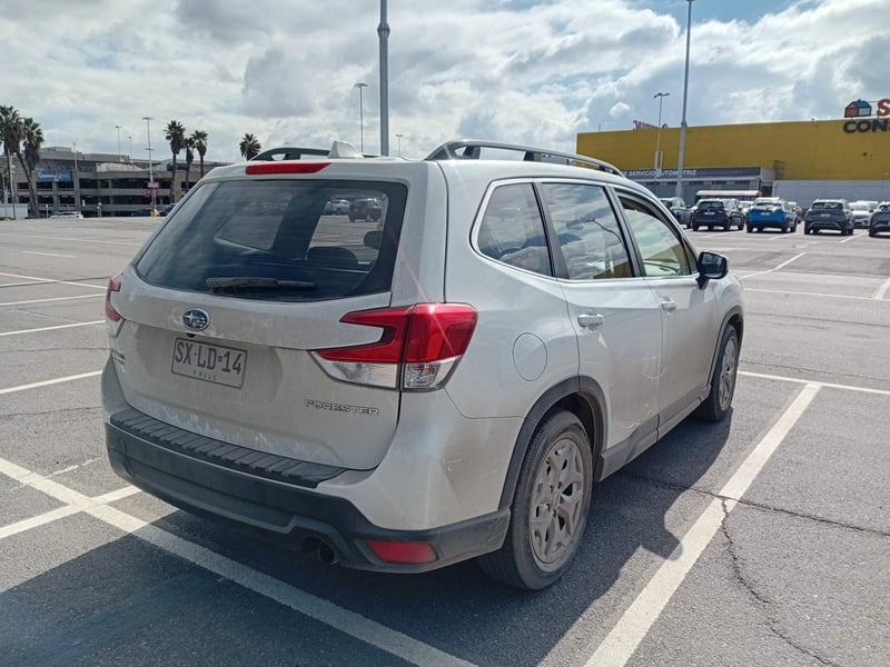 Subaru Forester 2.0i X Awd At 5p 2023 - Imagen 4 de 5