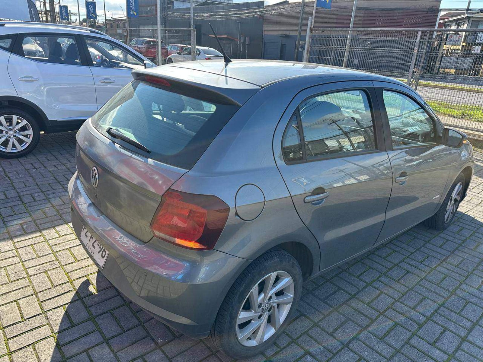 Volkswagen Gol 1.6 Highline 4x2 Mt 5p 2021 - Foto 4 de 8