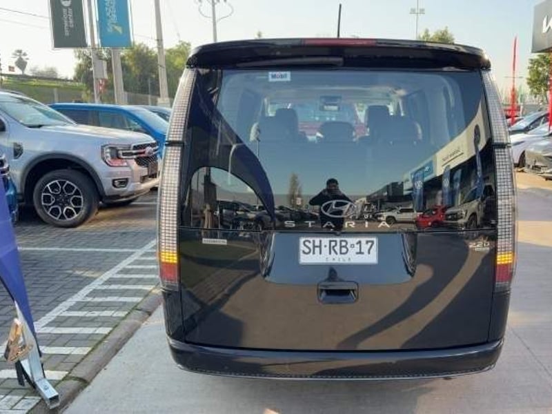 Hyundai Staria 2.2 Us4 Mb Luxury Crdi Diesel 4wd 7p At 5p 2023 - Imagen 5 de 5