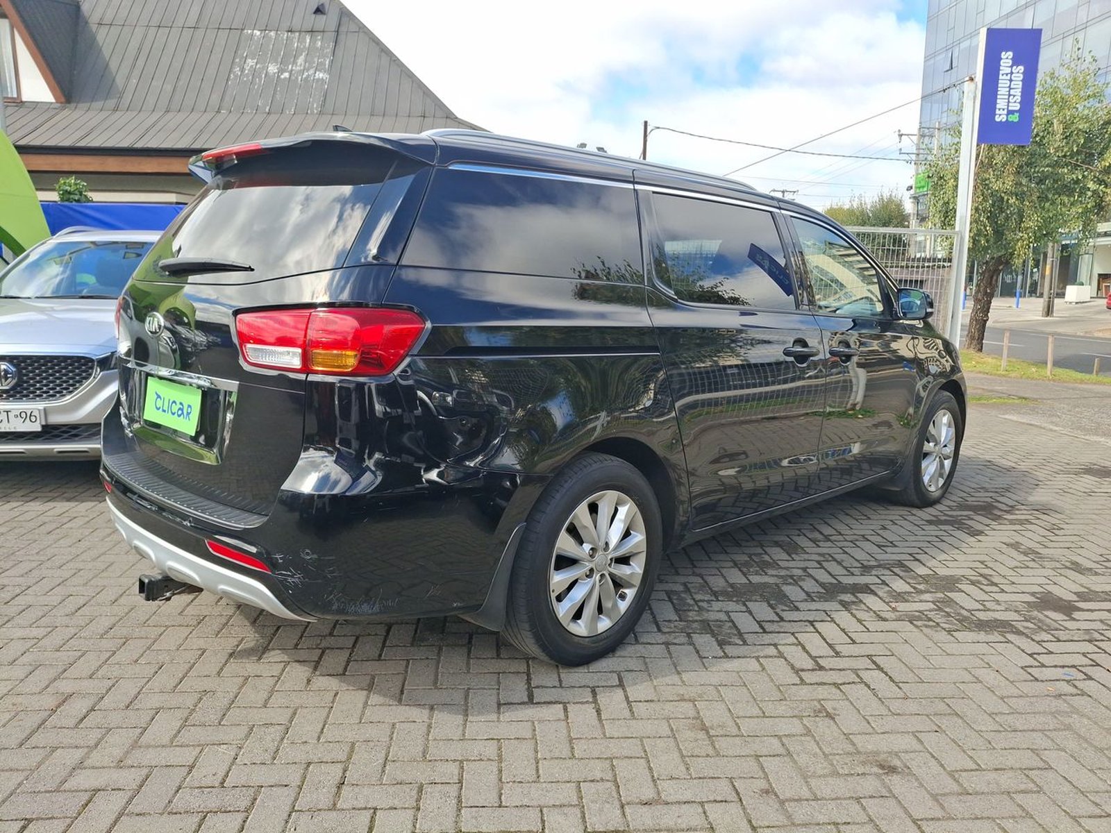 Kia Grand Carnival 3.3 Ex Full 4x2 8p 6at 5p 2017 - Imagen 7 de 8