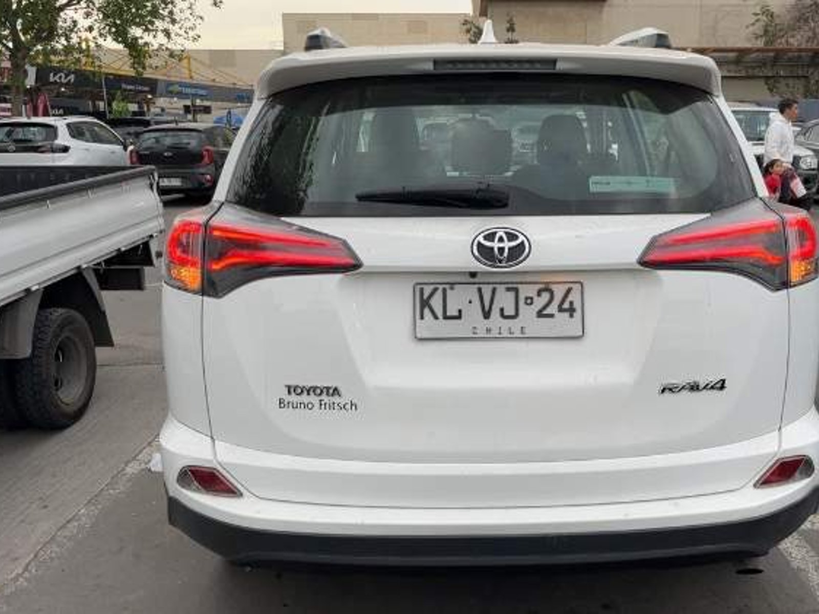 Toyota Rav 4 2.0 Lujo 4x2 Cvt At 5p 2018 - Foto 5 de 5