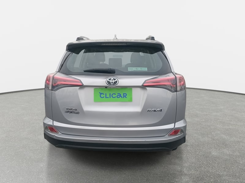 Toyota Rav 4 2.0 Adventure 4x2 Lujo Mt 5p 2019 - Imagen 5 de 8