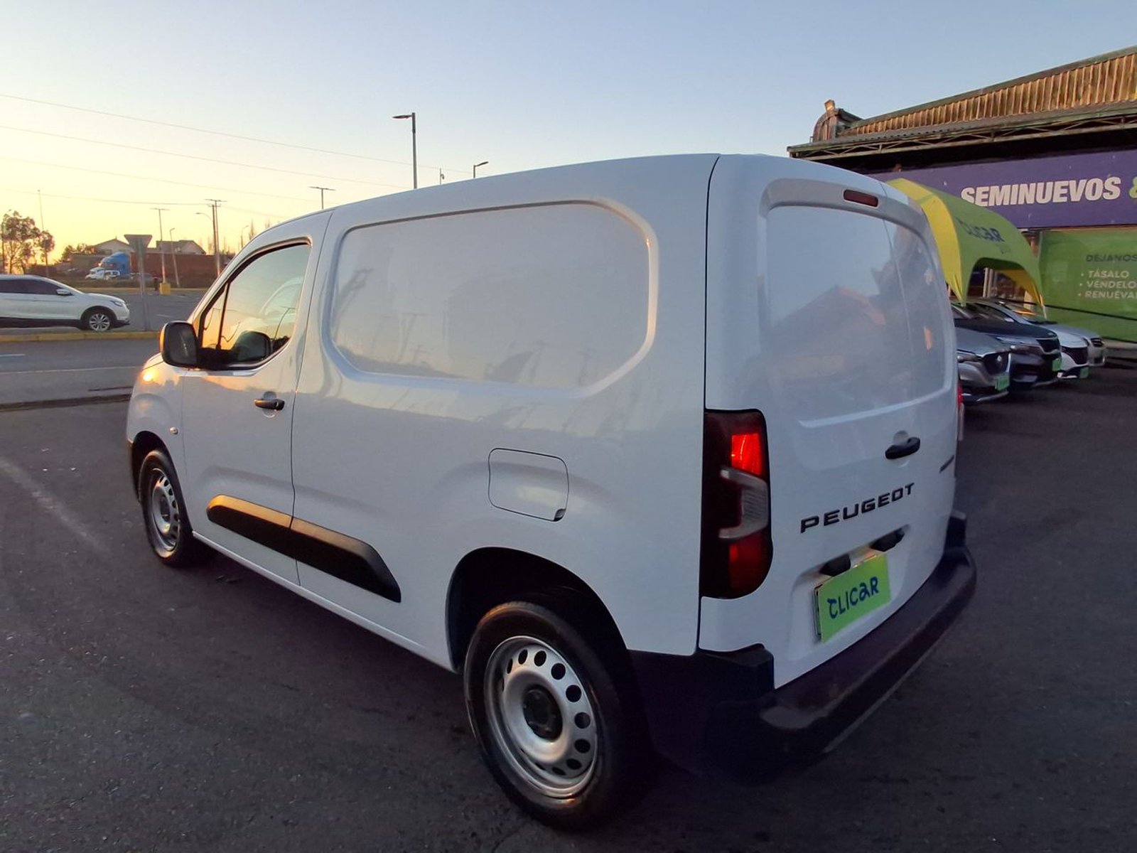Peugeot Partner 1.5 L1 Hdi Diesel 100hp 4x2 Mt 5p 2024 - Foto 5 de 8