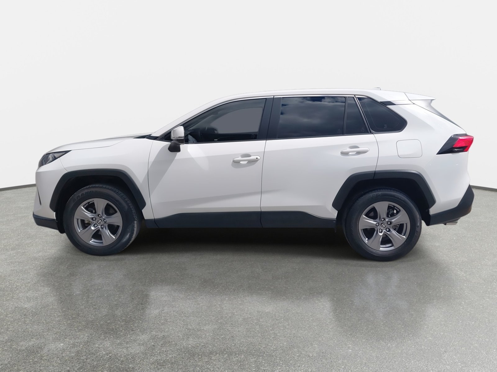 Toyota Rav 4 2.0 Le 4x2 Mt 5p 2022 - Foto 4 de 8