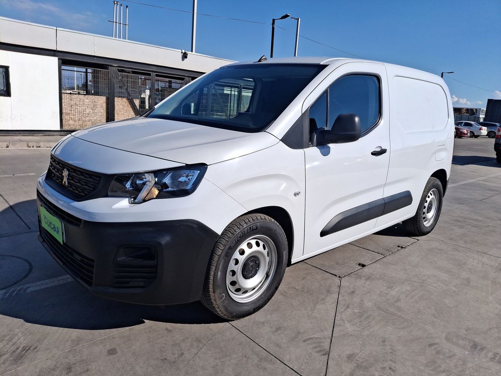 Peugeot Partner 0.0 L1 Electrico Ev At 5p 2023 - Foto 3 de 8