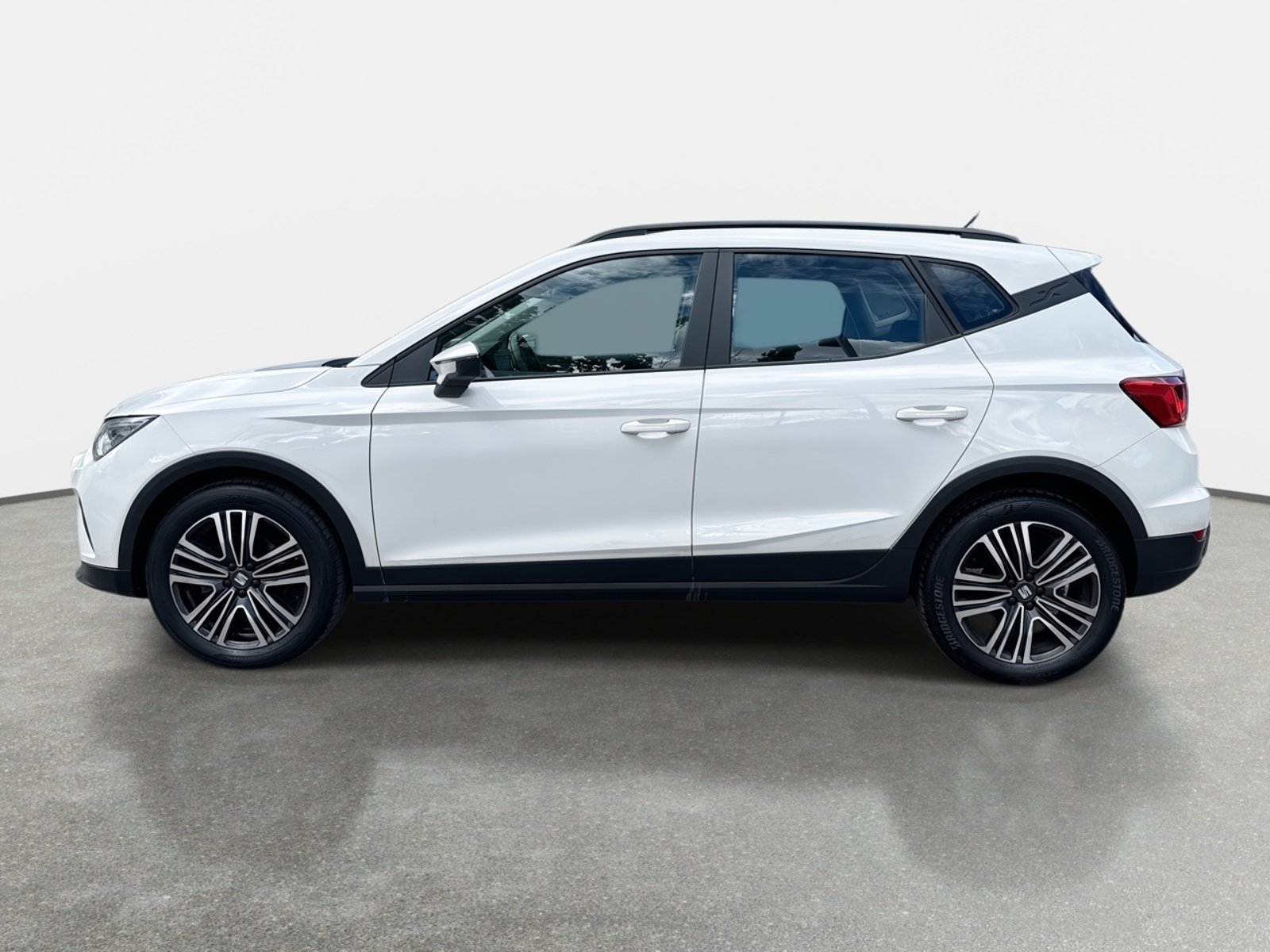SEAT Arona 1.0 Tsi Style 4x2 At 5p 2023 - Foto 4 de 8