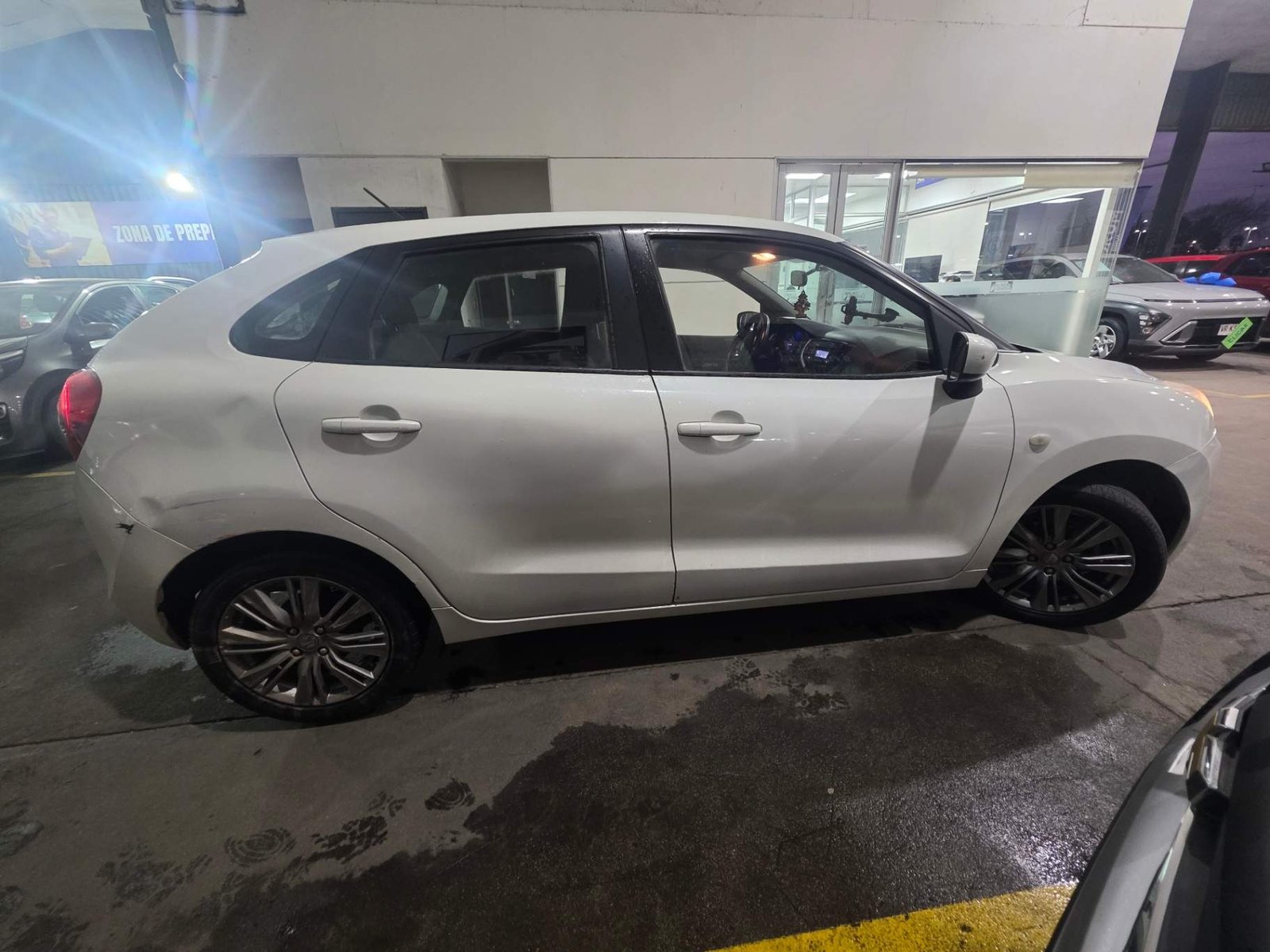 Suzuki Baleno 1.4 Gls 4x2 Hb At 5p 2017 - Foto 3 de 7