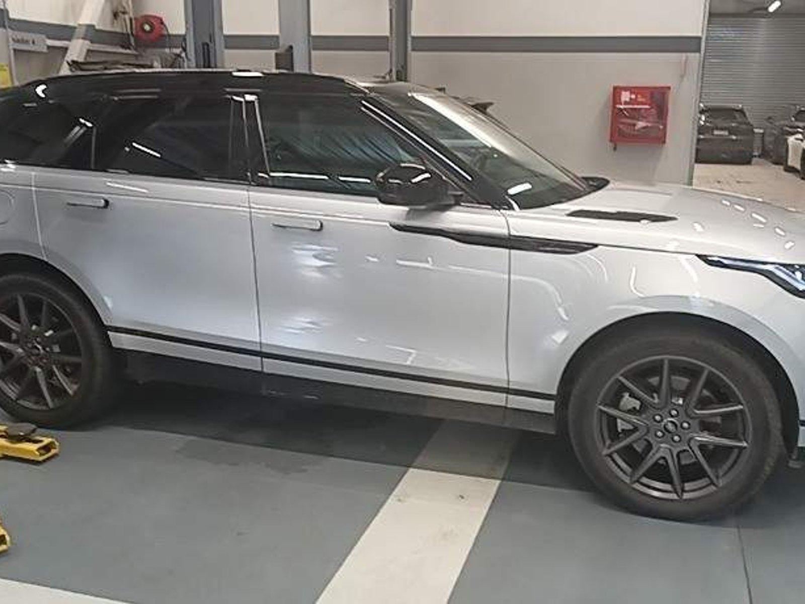 Land Rover Range Rover Velar 3.0i Dynamic Hse 4x4 At 5p 2025 - Foto 3 de 5