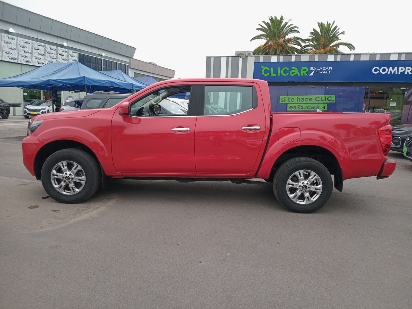 Nissan Navara 2.3d Xe Diesel 4x2 Dob.cab. Mt 4p 2024 - Foto 4 de 8