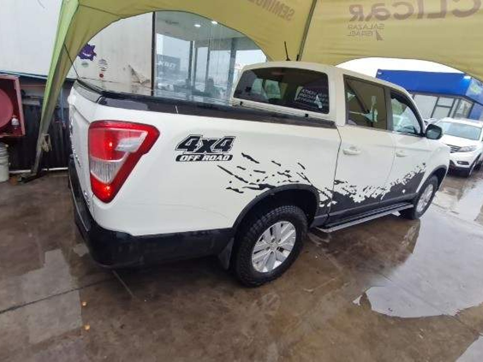 SsangYong Musso 2.2 Grand Glx Td Diesel 4wd Mt6 4p 2022 - Foto 4 de 5