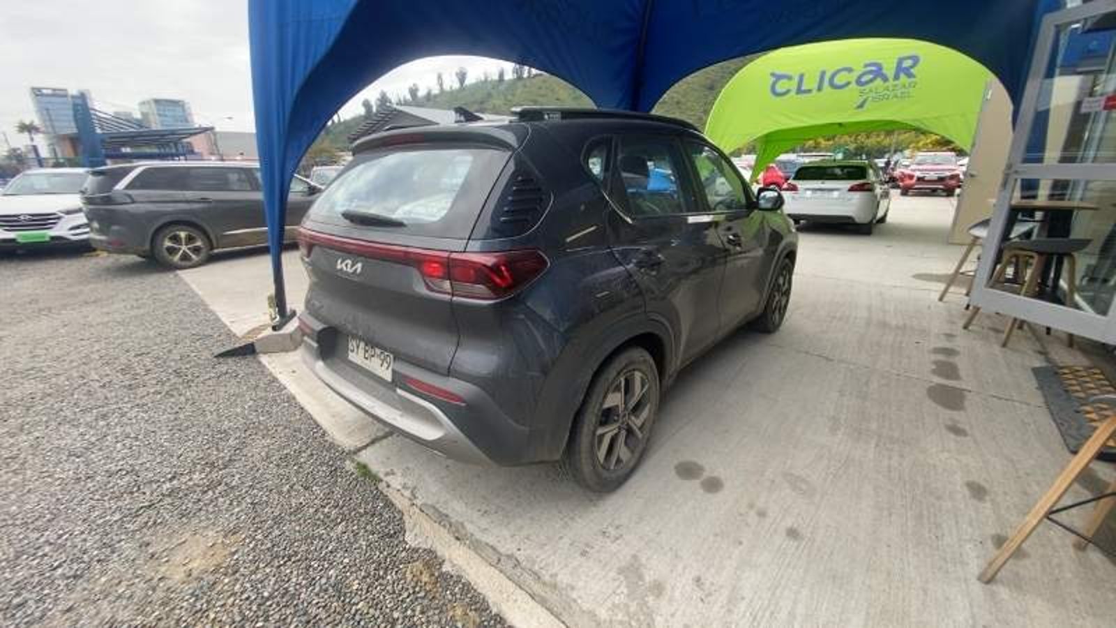 Kia Sonet 1.5 Ex Full 4x2 6mt 5p 2023 - Imagen 3 de 4