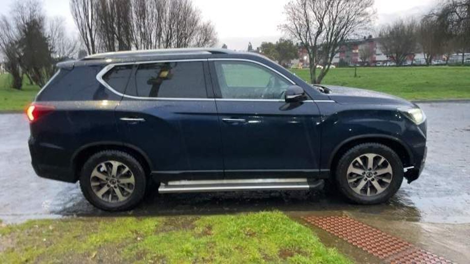 SsangYong Rexton 2.2t Limited Plus Diesel 4x4 9ab 8at 5p 2023 - Imagen 3 de 5