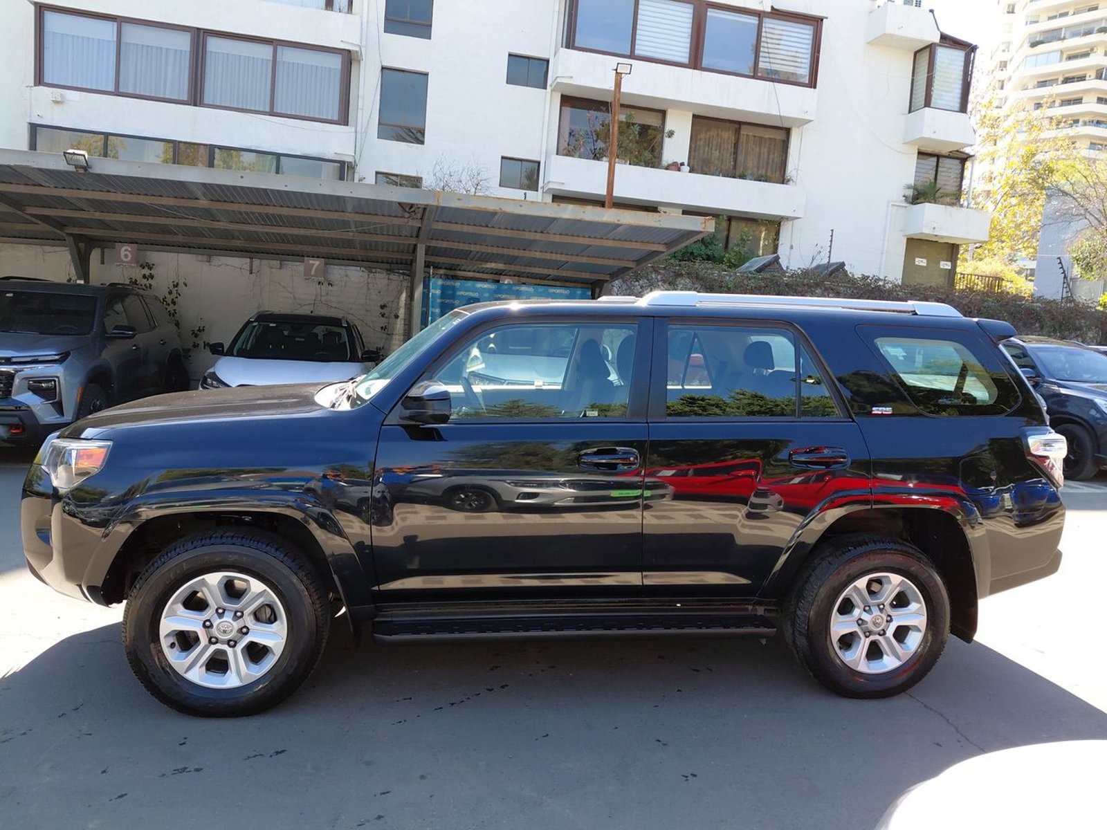 Toyota 4runner 4.0 Sr5 4x2 Control Volante Euro V At 5p 2022 - Foto 4 de 8
