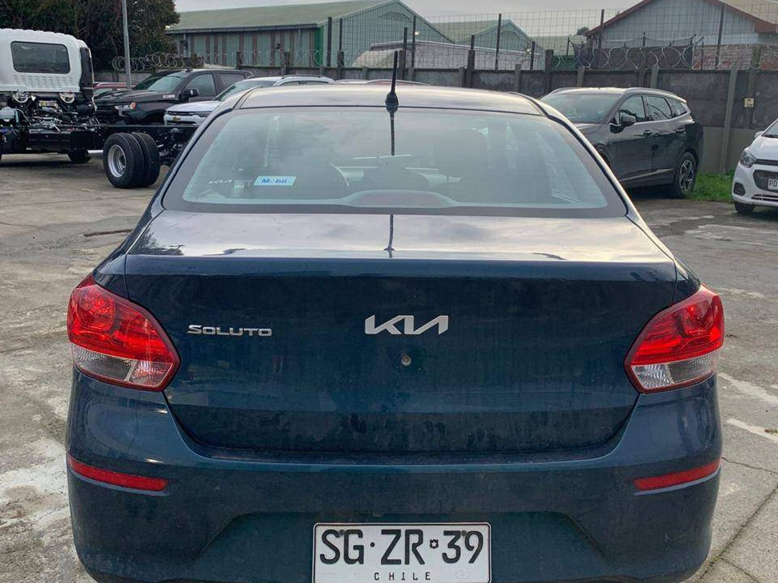 Kia Soluto 1.4 Lx Ac 4x2 Mt 4p 2023 - Foto 5 de 5