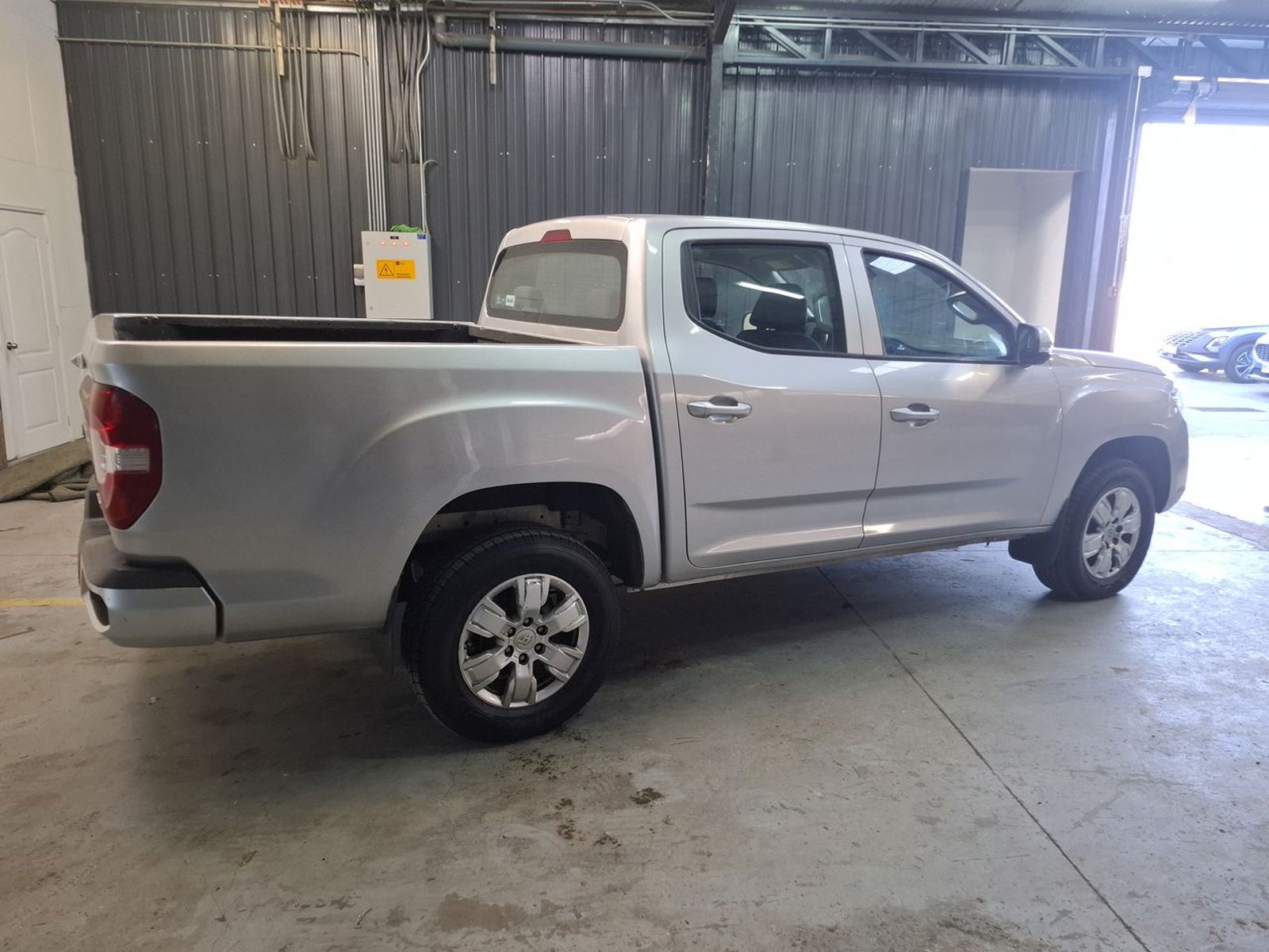Maxus T60 2.8 Gl Diesel Dob. Cab 4x2 6mt 4p 2023 - Imagen 7 de 8