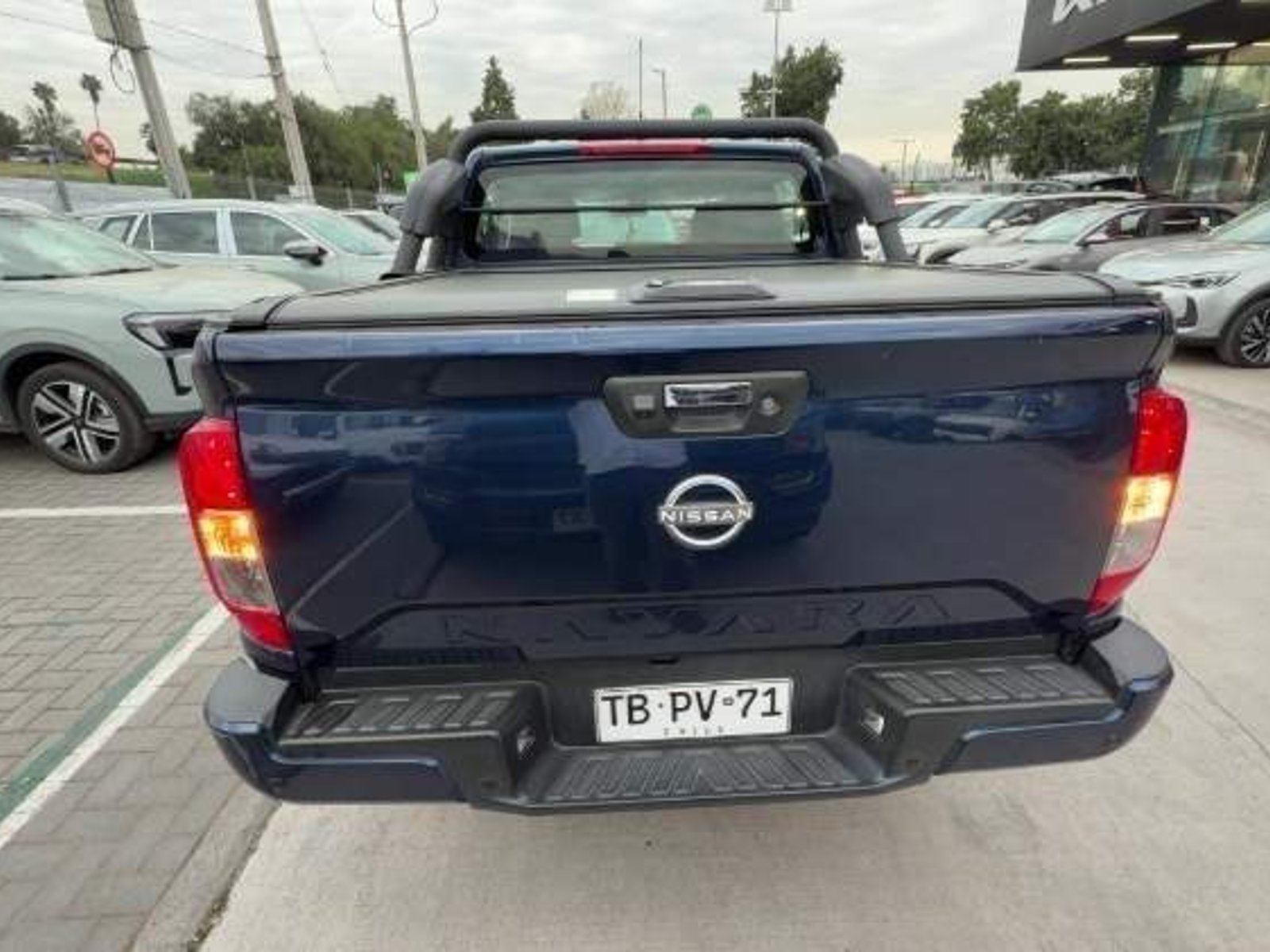 Nissan Navara 2.3d Xe Diesel 4x4 Dob.cab. At 4p 2024 - Foto 5 de 5
