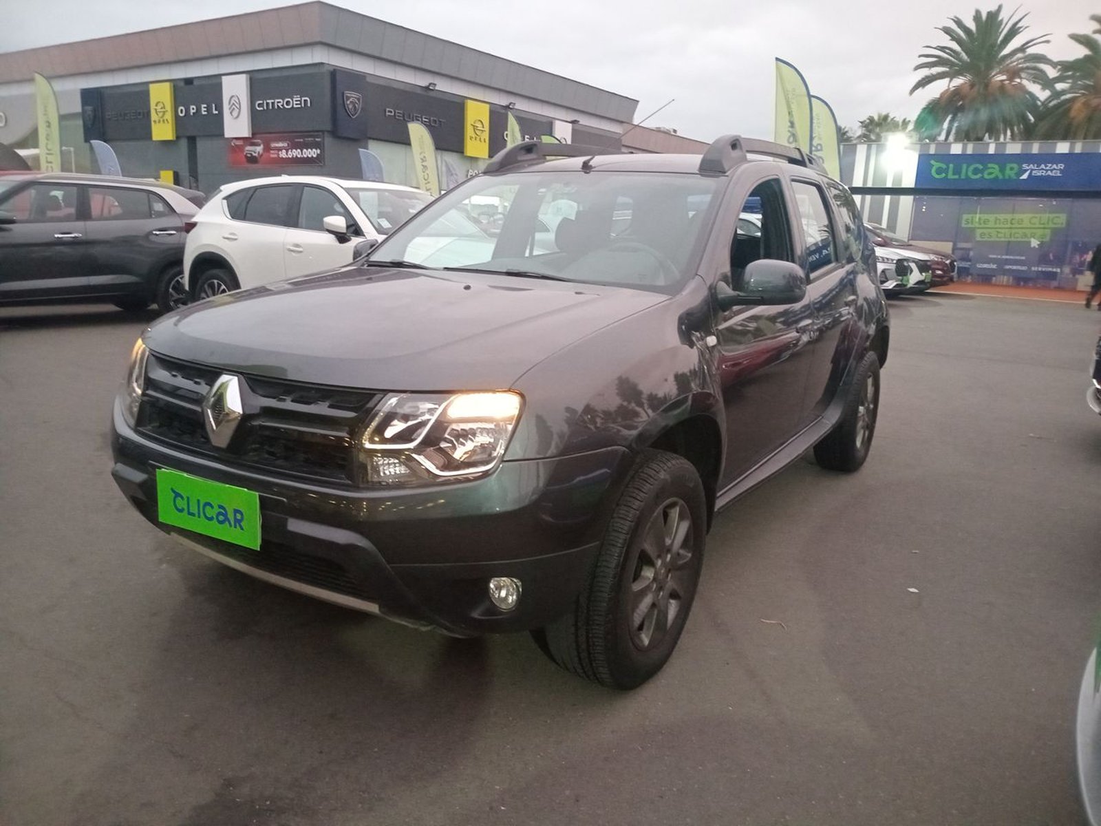 Renault Duster 1.6 Zen 4x2 5mt 5p 2019 - Foto 3 de 8