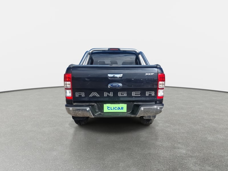 Ford Ranger 3.2 Xlt 4x4 Diesel Dob. Cab. At 4p 2023 - Imagen 6 de 8