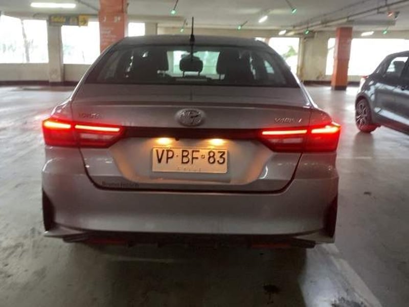 Toyota Yaris 1.5 E 4x2 Sdn Mt 4p 2026 - Imagen 5 de 5