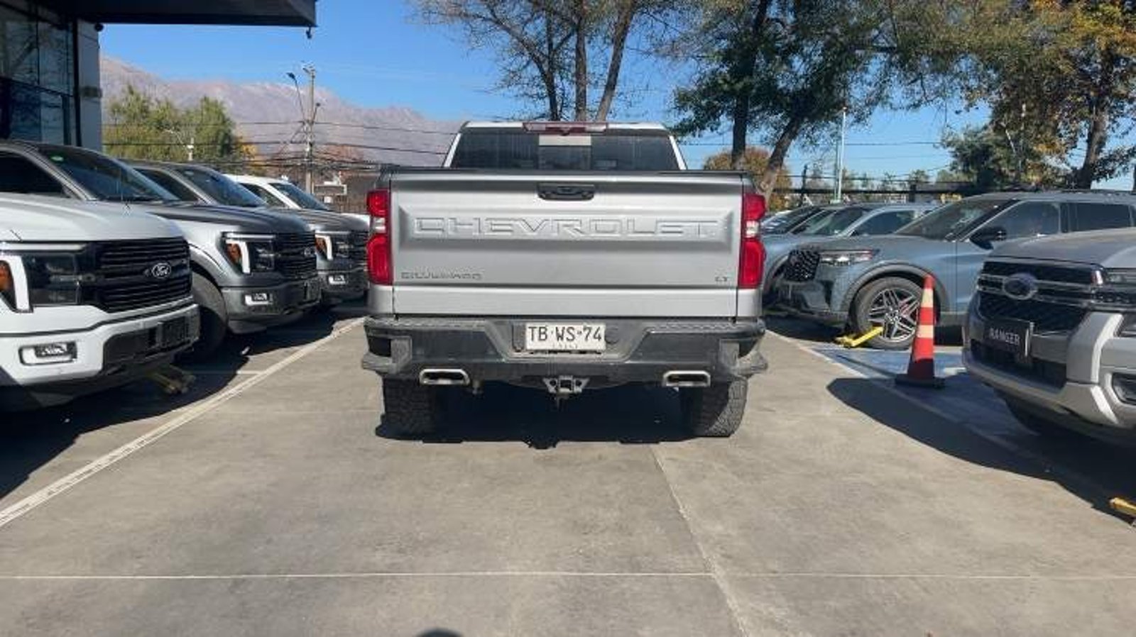Chevrolet Silverado 5.3 Lt Trail Boss Z71 4x4 At 4p 2024 - Foto 5 de 8