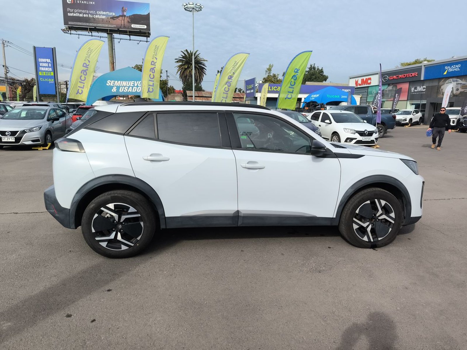 Peugeot 2008 1.5 Allure Pack Bluehdi 130hp Diesel 4x2 Eat8 5p 2024 - Imagen 8 de 8