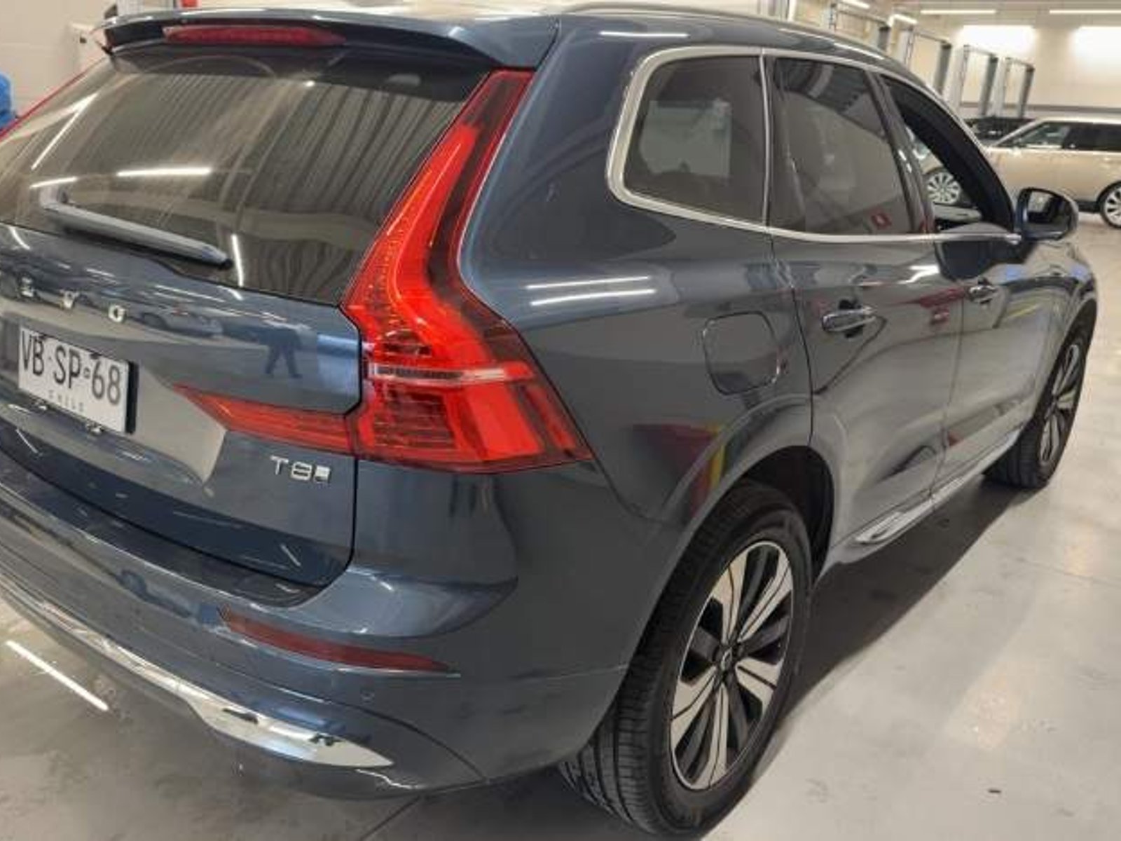 Volvo Xc60 2.0 T8 Recharge Plus Hybrid Awd At 5p 2025 - Foto 4 de 5