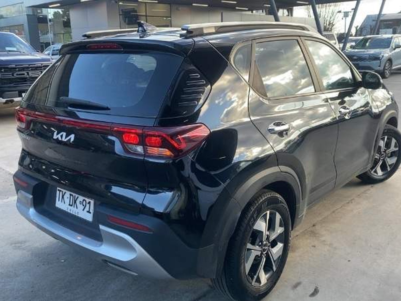 Kia Sonet 1.5 Ex Full 4x2 Ri 6mt 5p 2024 - Foto 4 de 5