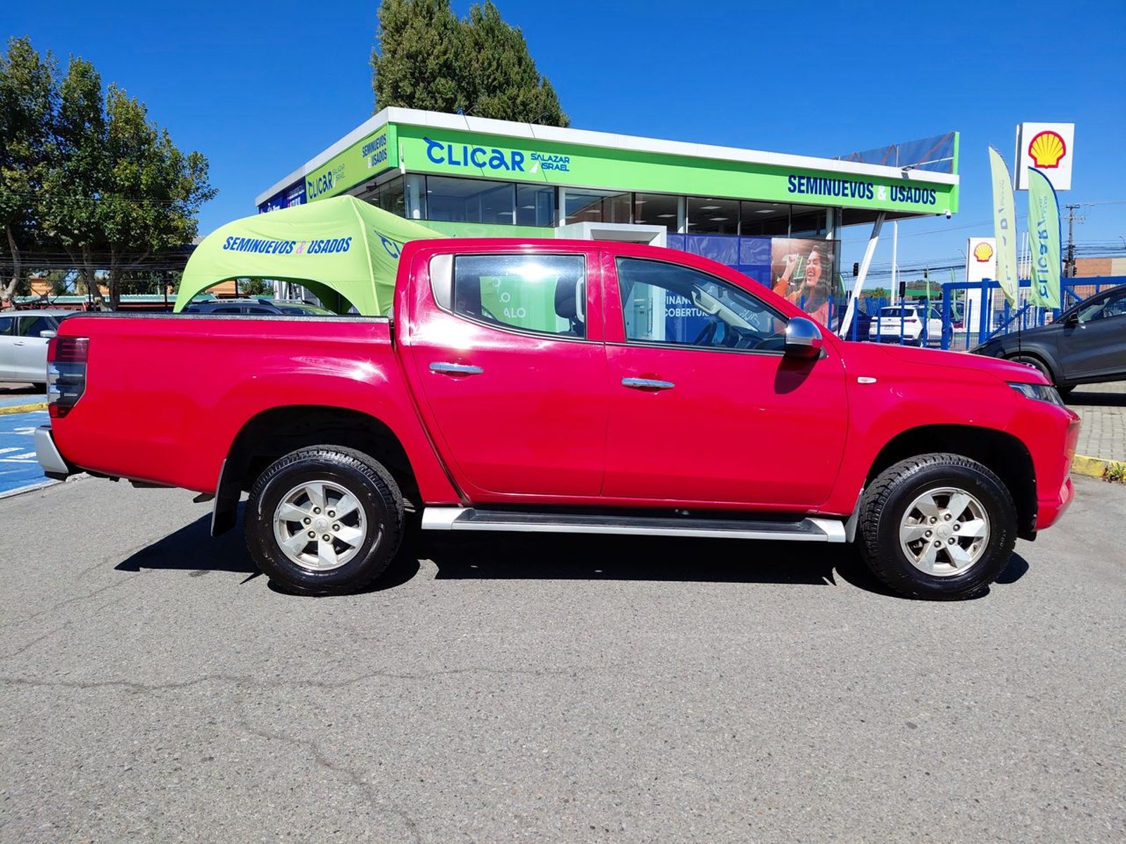 Mitsubishi L200 2.2 Katana Crt Diesel Dob. Cab. 4x4 Mt 4p 2024 - Imagen 8 de 8
