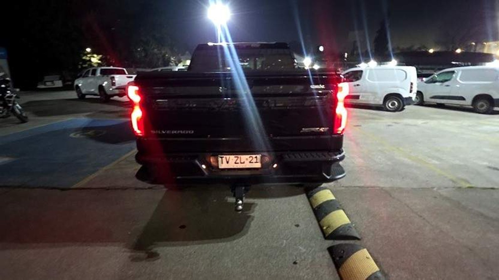 Chevrolet Silverado 6.2 Zr2 R 4x4 At 4p 2025 - Foto 5 de 8