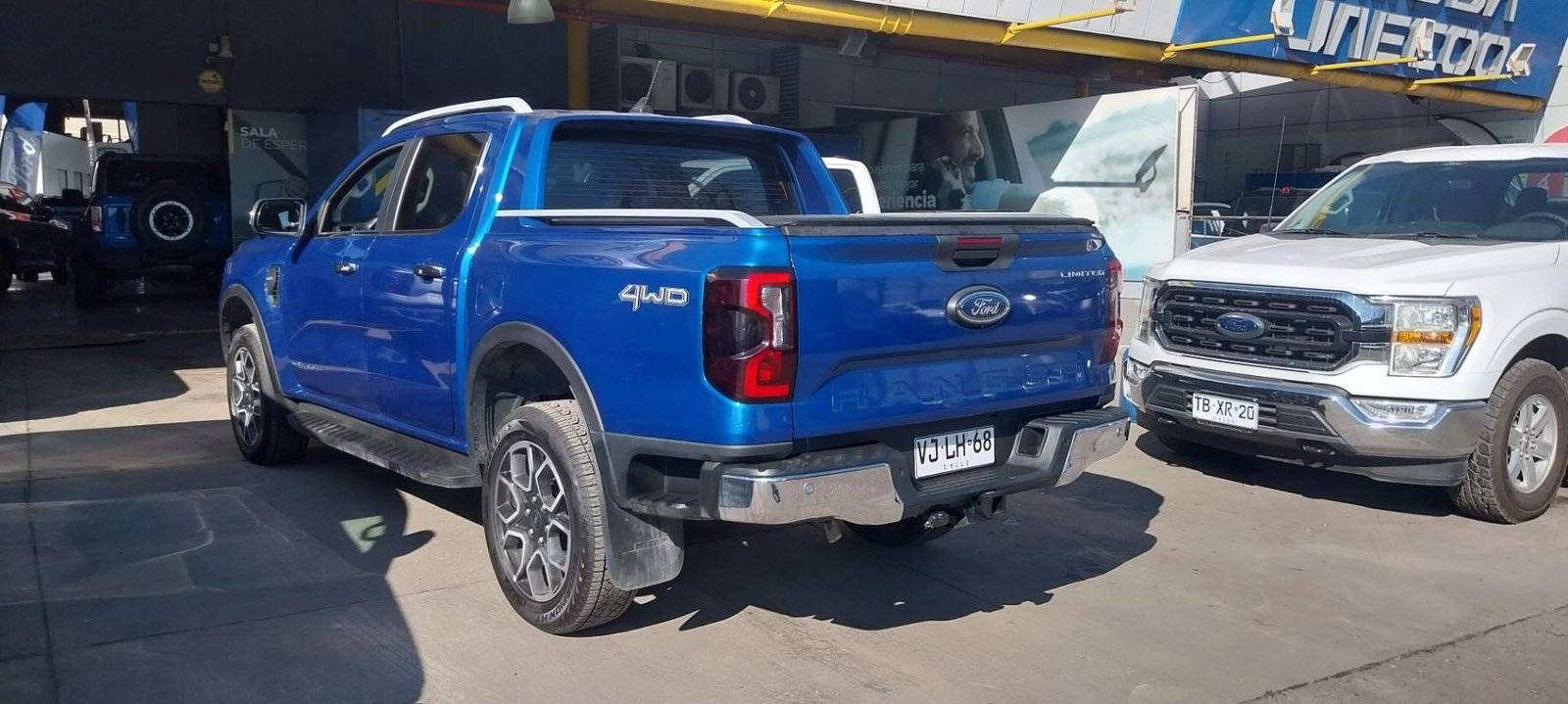Ford Ranger 3.0 Ltd Diesel 4x4 Dob. Cab. At 4p 2025 - Imagen 7 de 8