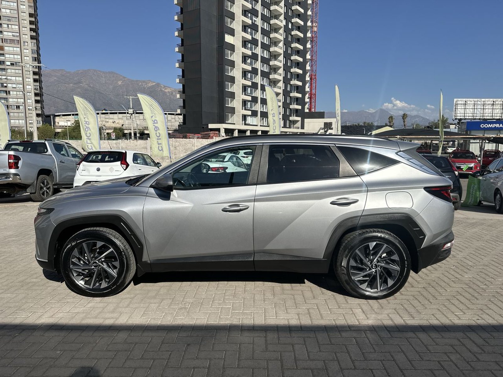 Hyundai Tucson 2.0 Nx4 Plus 2wd At 5p 2024 - Foto 4 de 8
