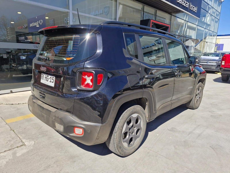 Jeep Renegade 1.8 Sport 4x2 Mt 5p 2022 - Imagen 4 de 5