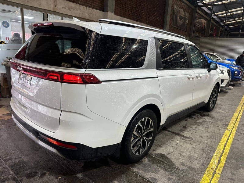 Kia Carnival 3.5 Ex 4x2 8at 5p 2022 - Imagen 4 de 5